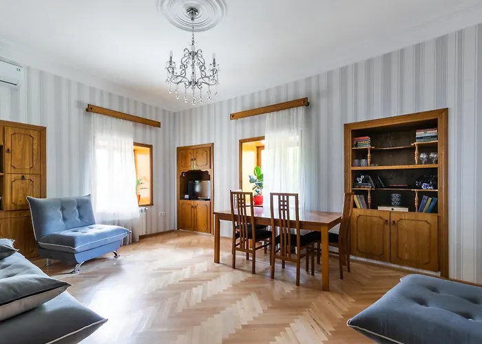 Hb Apartments Akhvelediani